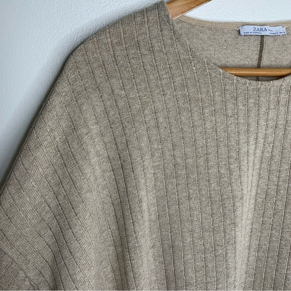 Zara Basic Cropped Oversize Sweater Gold Metallic Stitch Size Small Drop Long Sl - Picture 5 of 10